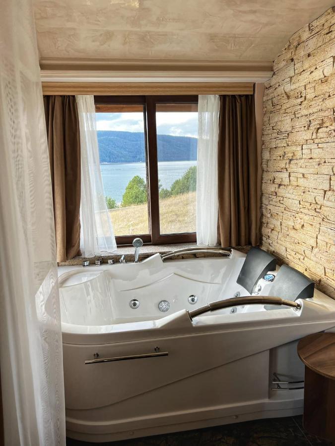 Oasis Resort Rhodopes ドスパット エクステリア 写真